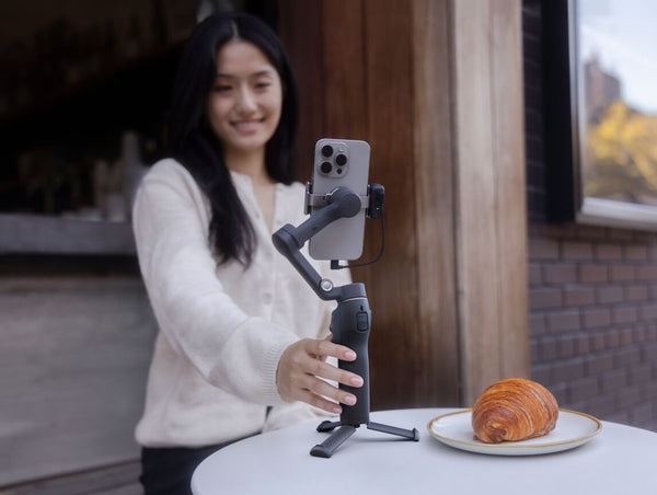 Built-in Tripod