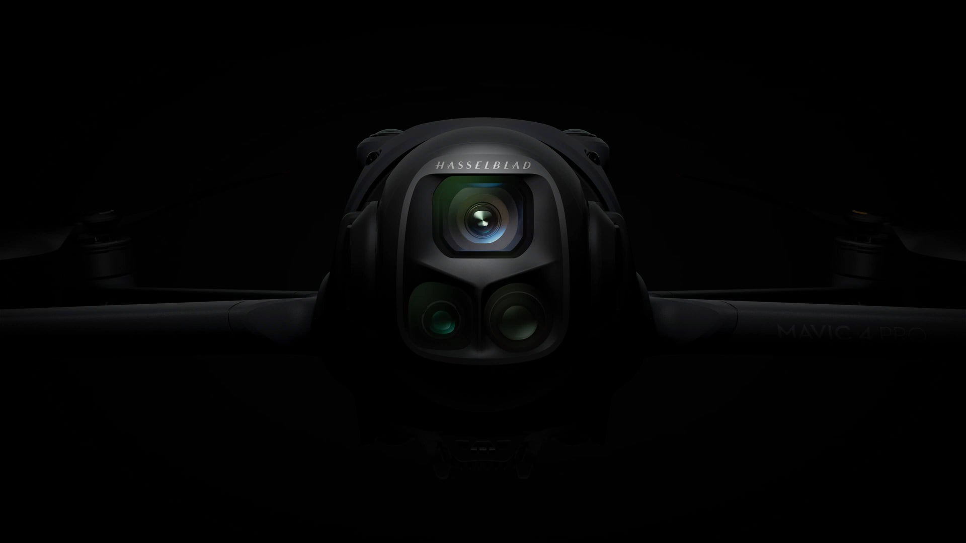 4/3-CMOS Hasselblad Camera