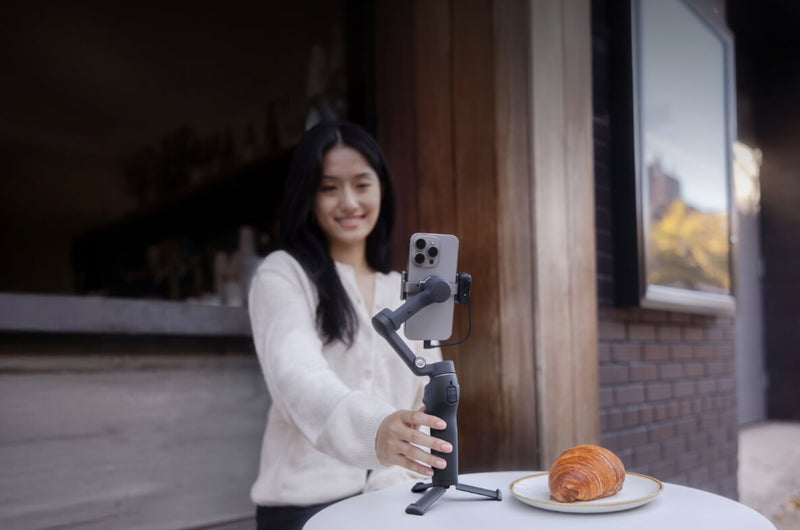 Built-in Tripod