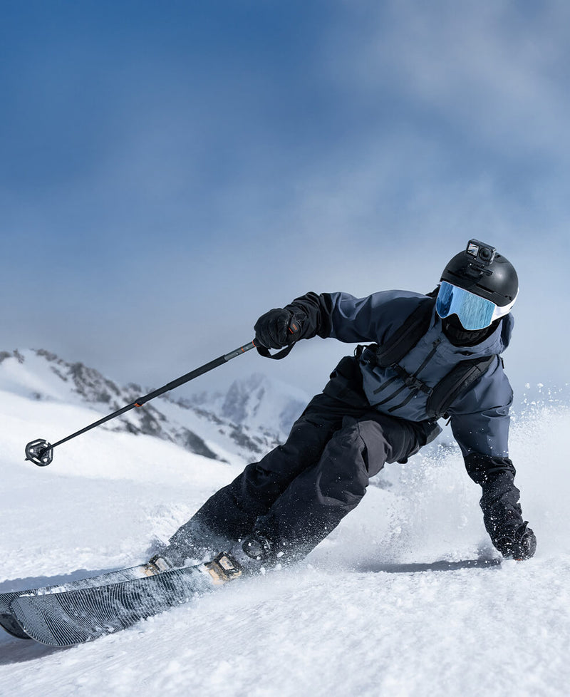 Skiing/Snowboarding